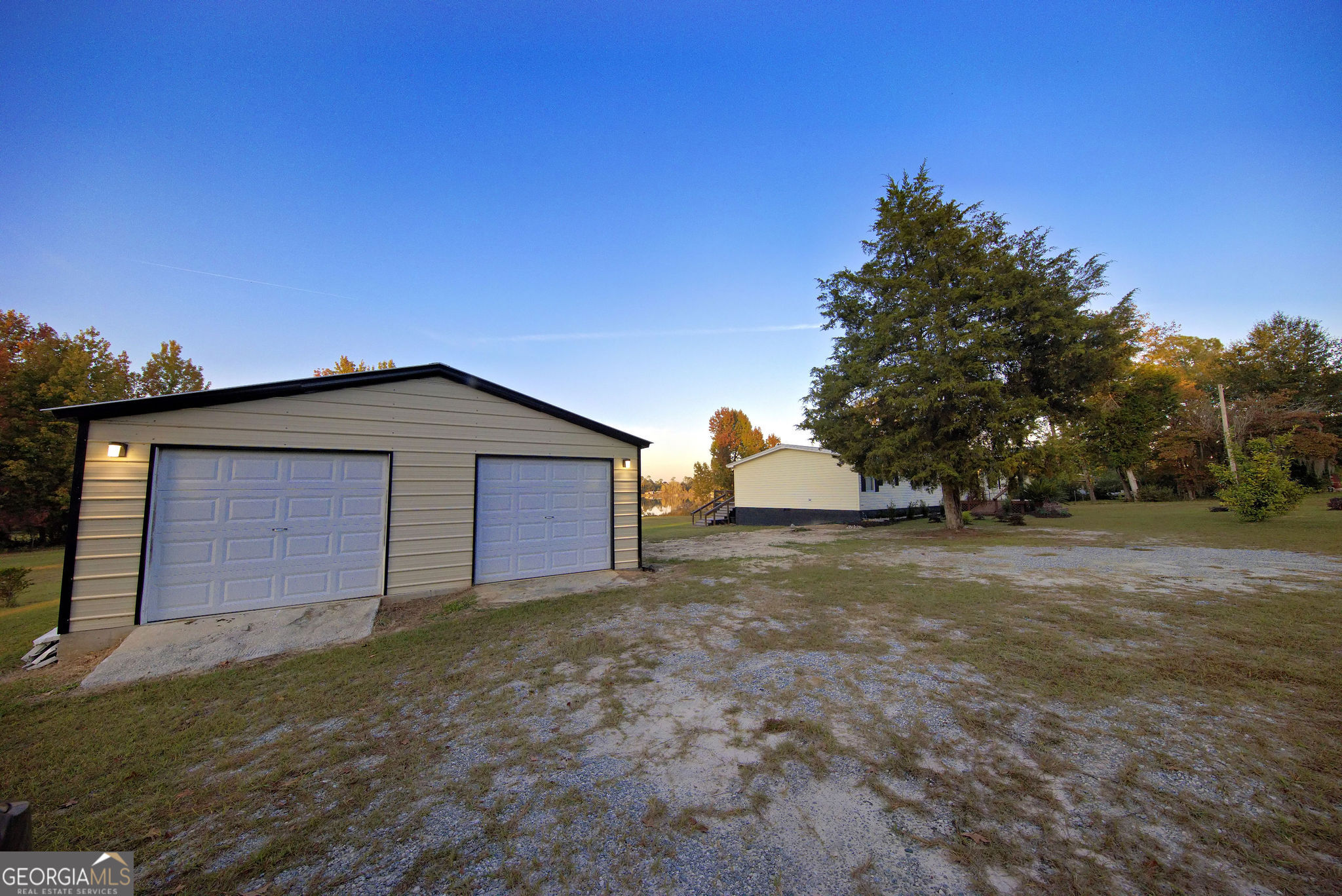 2772 Parkside Drive Property Photo 12