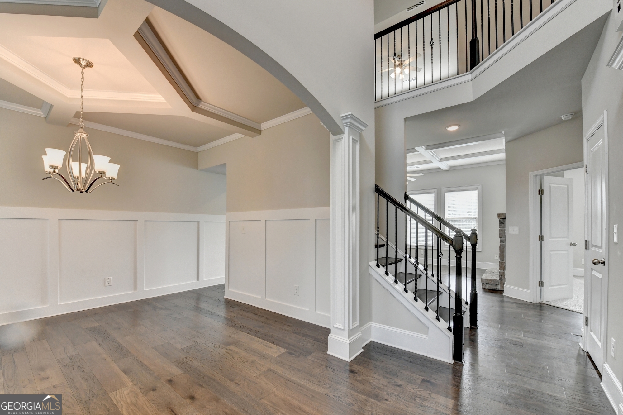 3972 Golden Gate Way Property Photo 5