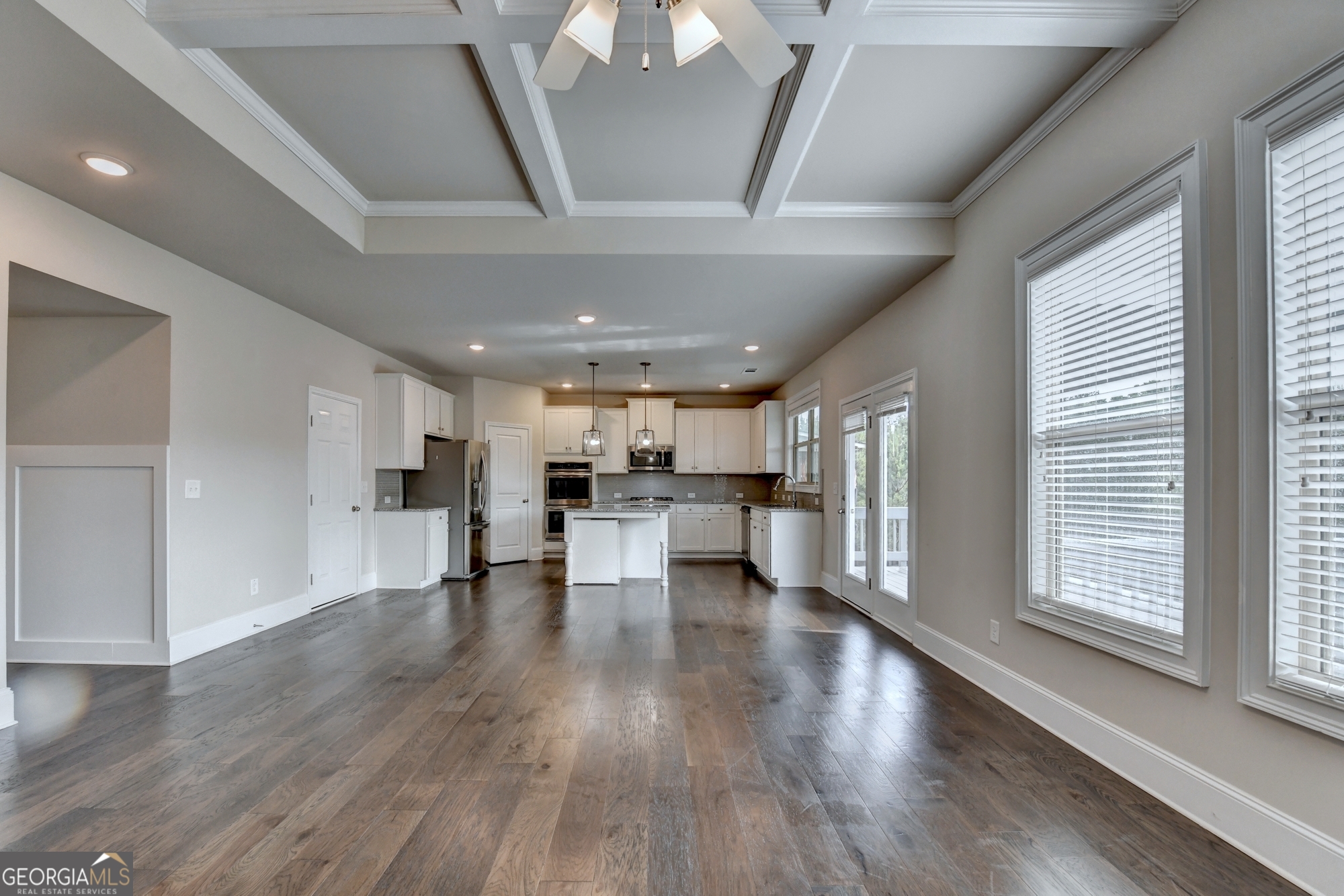 3972 Golden Gate Way Property Photo 16