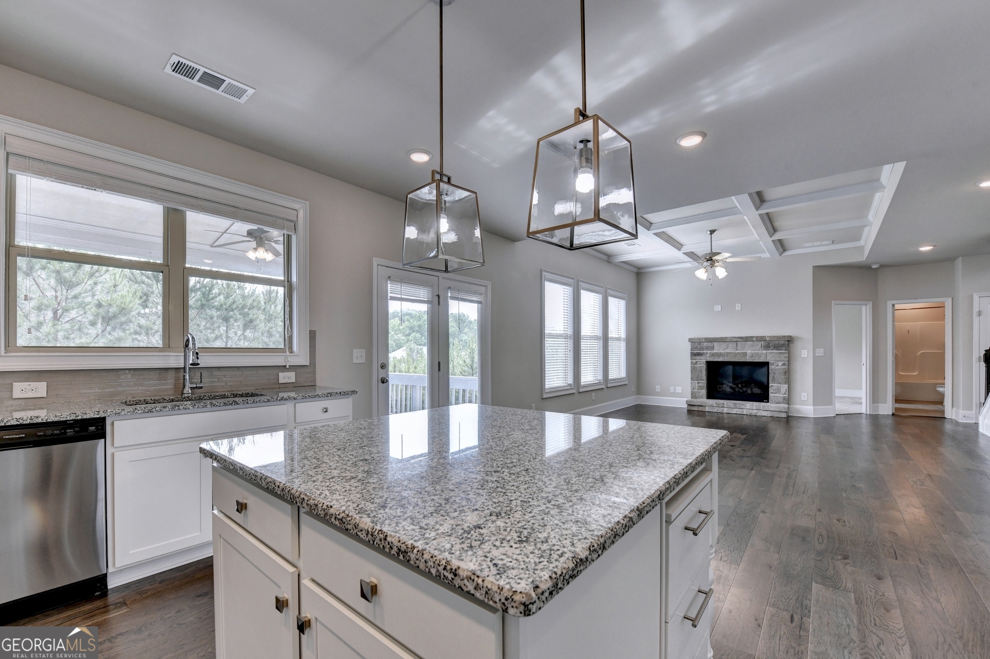 3972 Golden Gate Way Property Photo 23