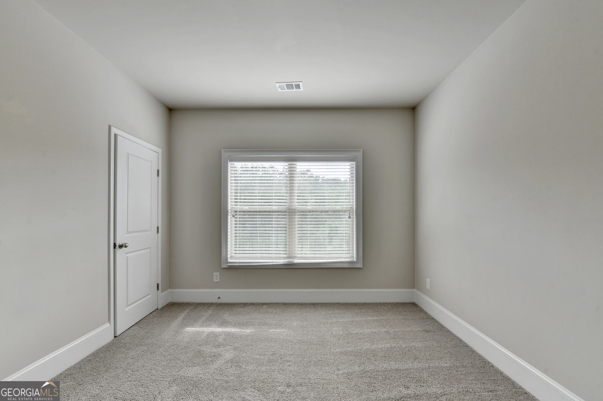 3972 Golden Gate Way Property Photo 26