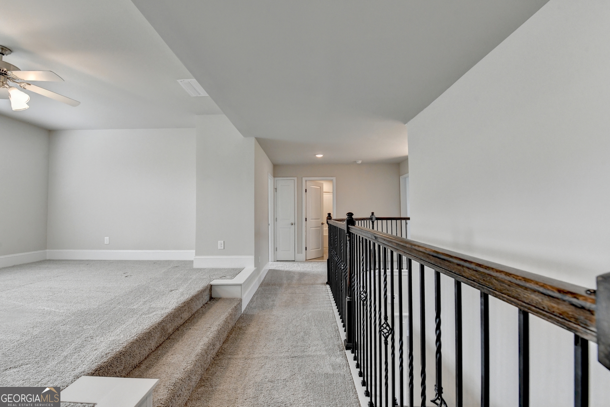 3972 Golden Gate Way Property Photo 27