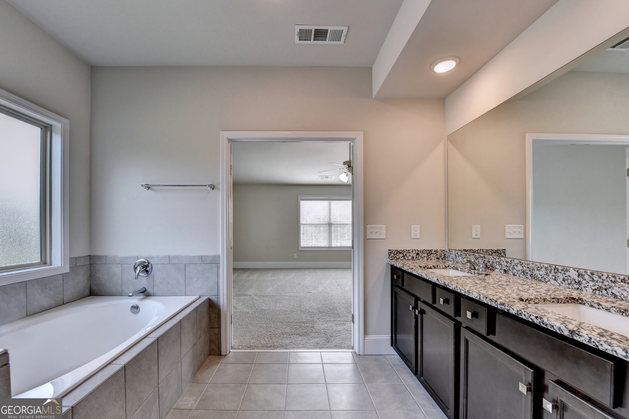 3972 Golden Gate Way Property Photo 35