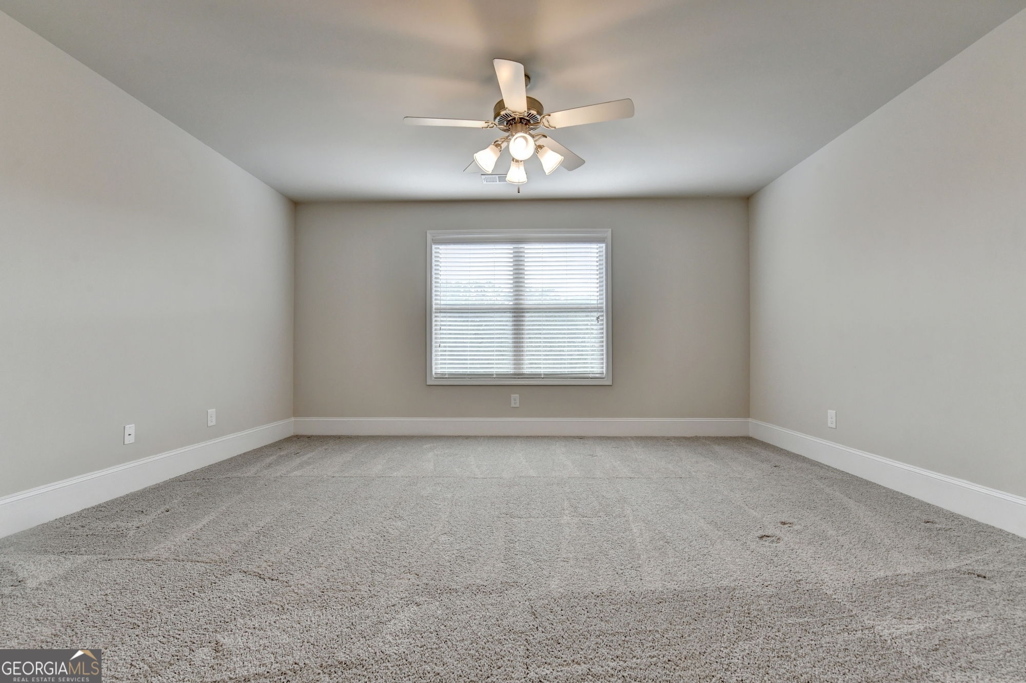 3972 Golden Gate Way Property Photo 40