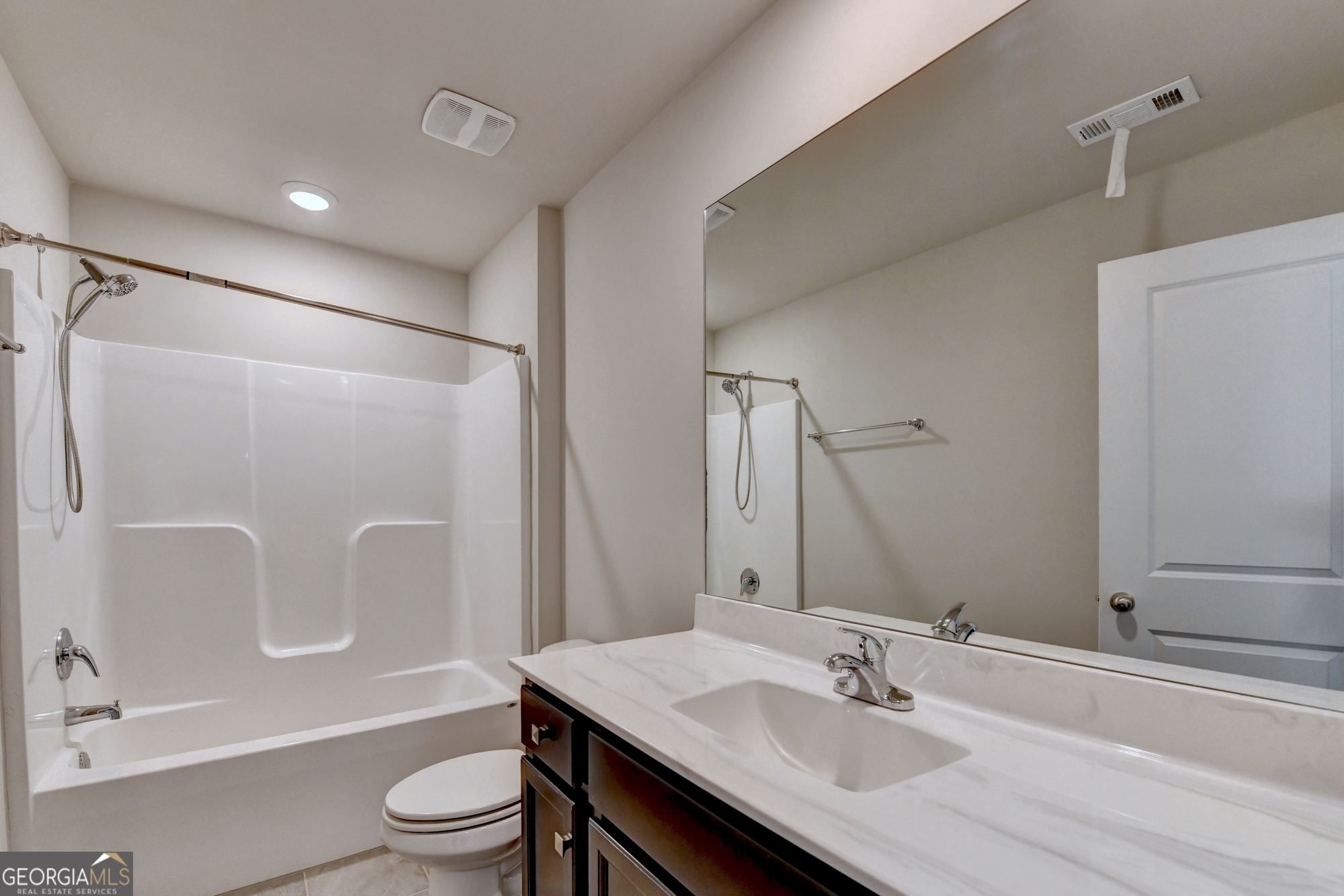 3972 Golden Gate Way Property Photo 47