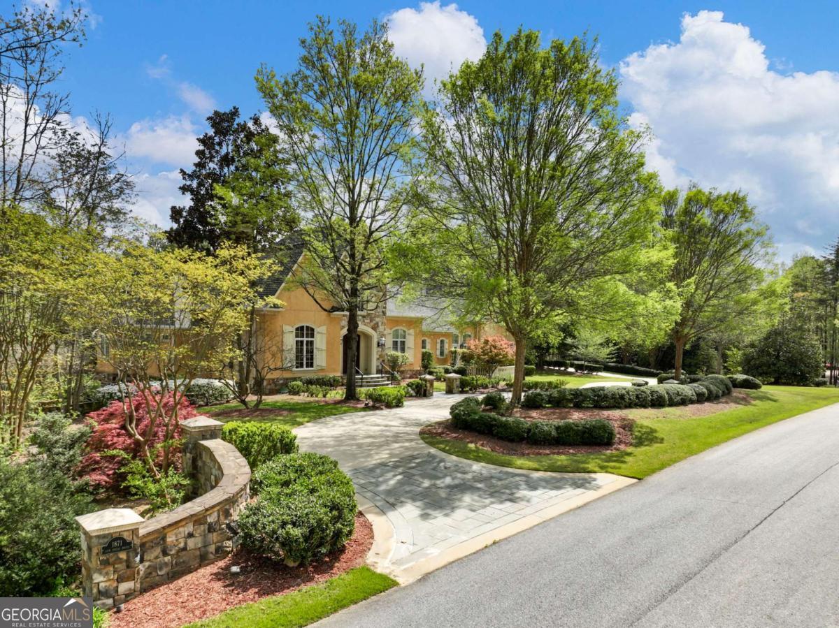 1871 Sam Snead Drive Property Photo 2