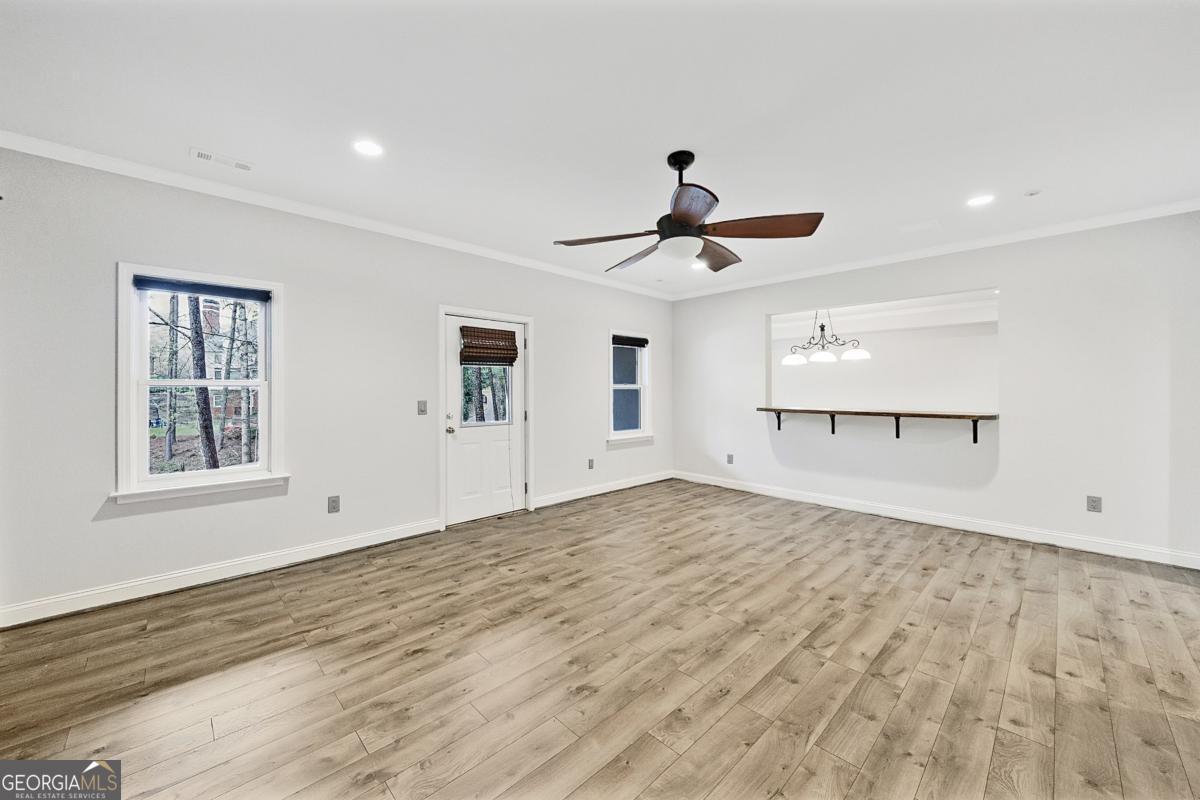 2090 Lake Windward Drive Property Photo 28