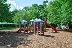 2090 Lake Windward Drive Property Photo 37