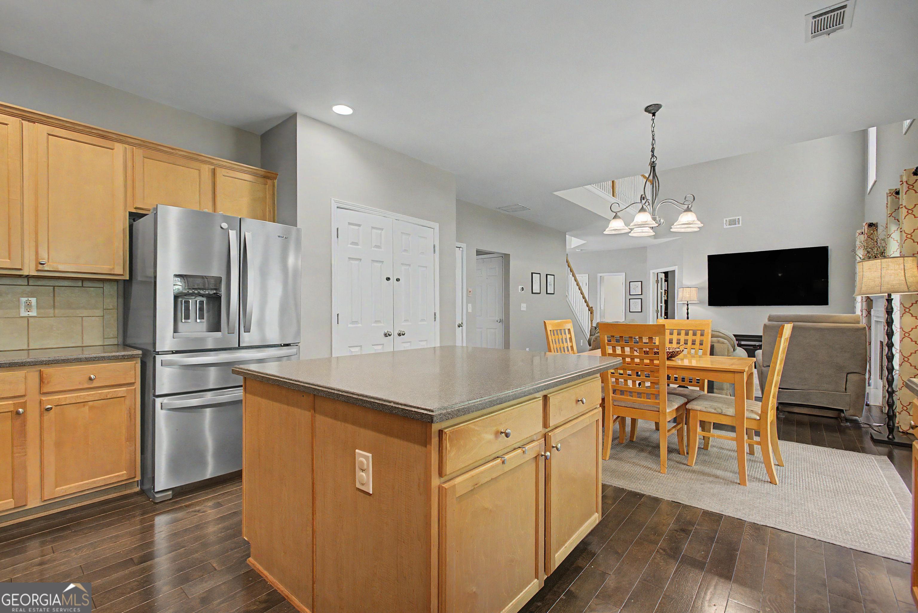 2430 Terry Court Property Photo 13