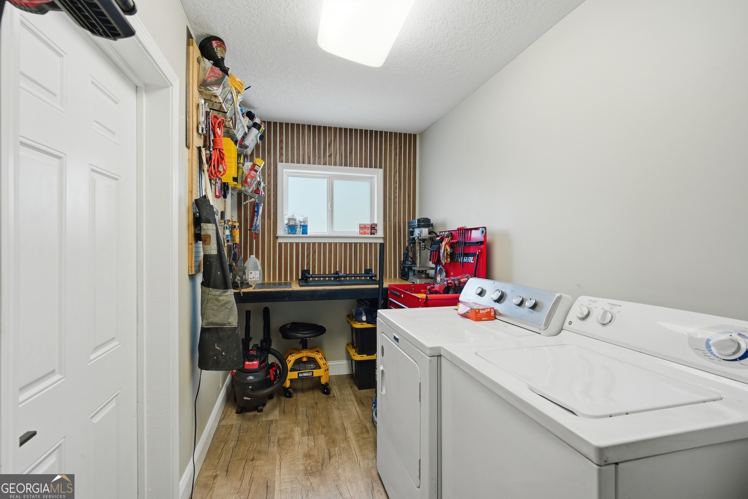 2448 Ware Street Property Photo 6