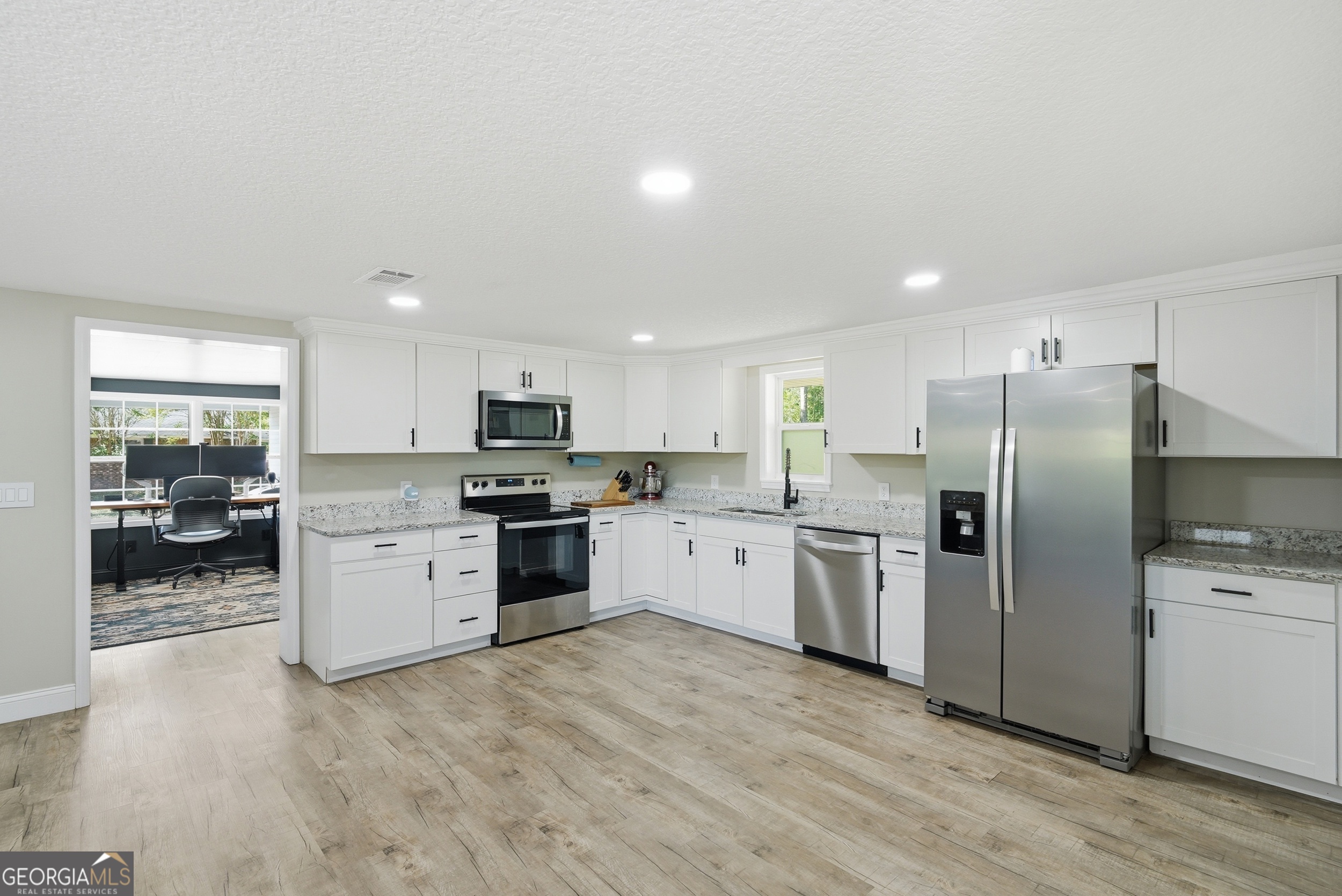 2448 Ware Street Property Photo 8