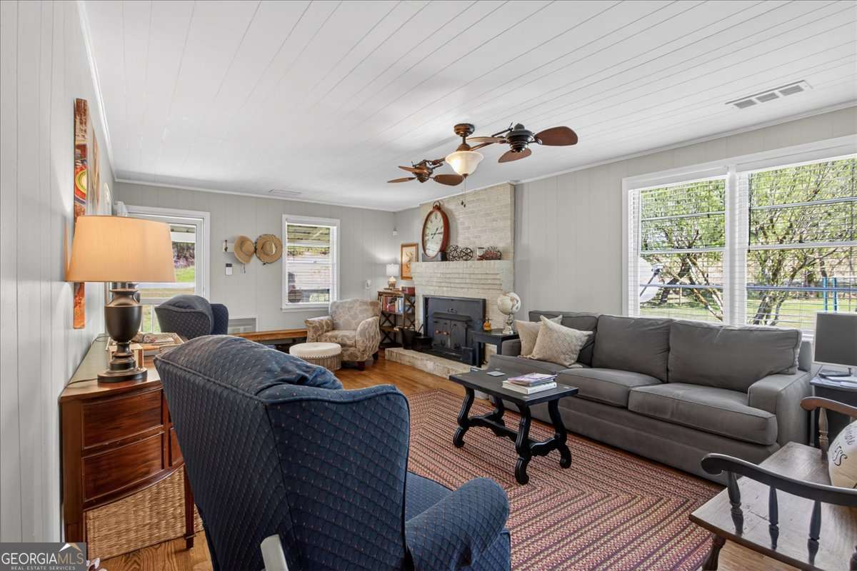 7433 Nicklesville Road Ne Property Photo 10