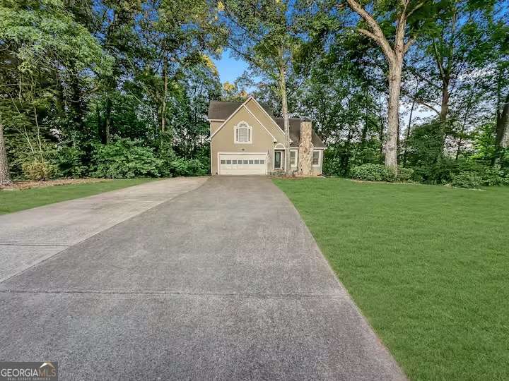 199 Amberidge Drive Nw Property Photo 1