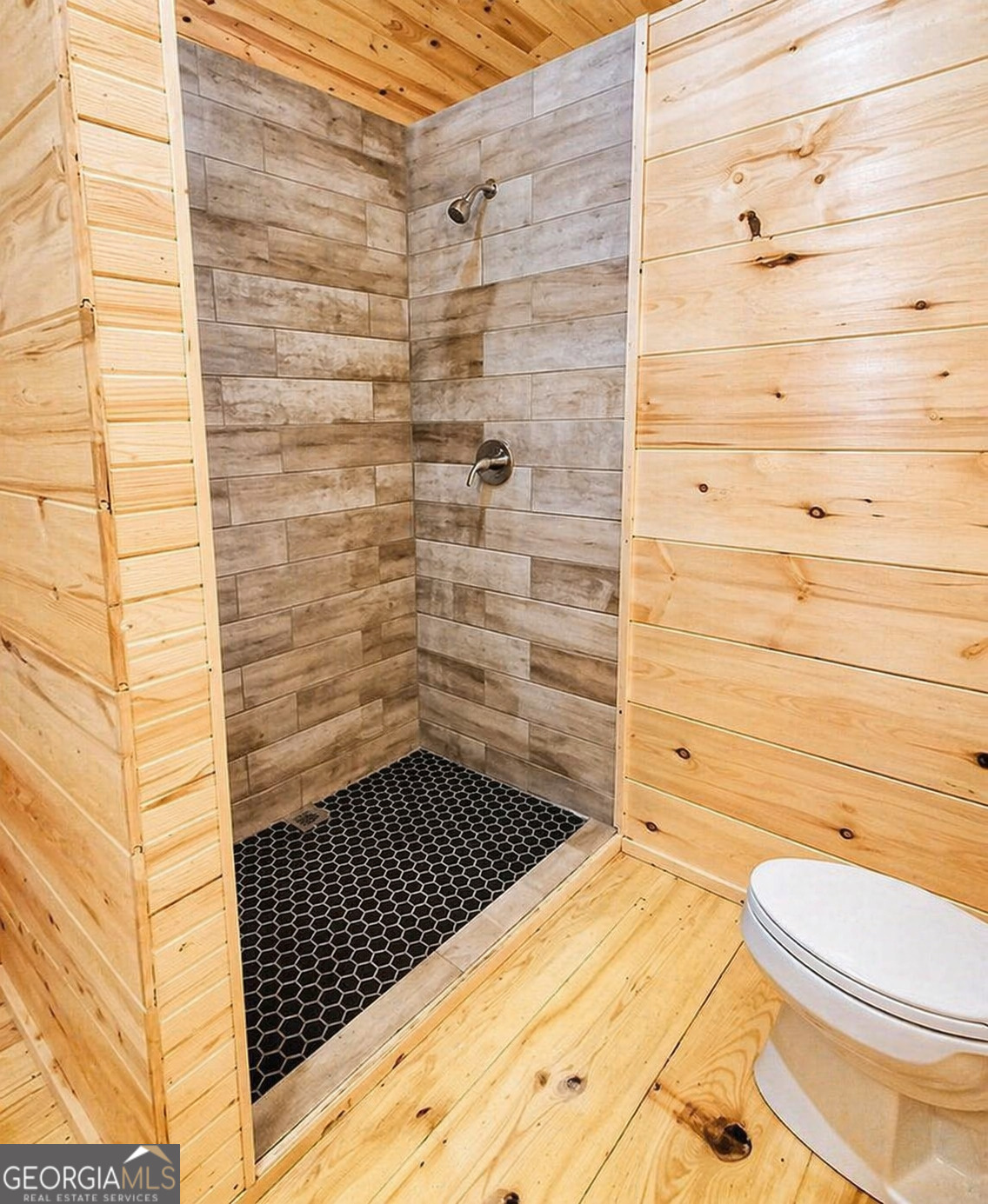 282 Armor Way N Property Photo 8