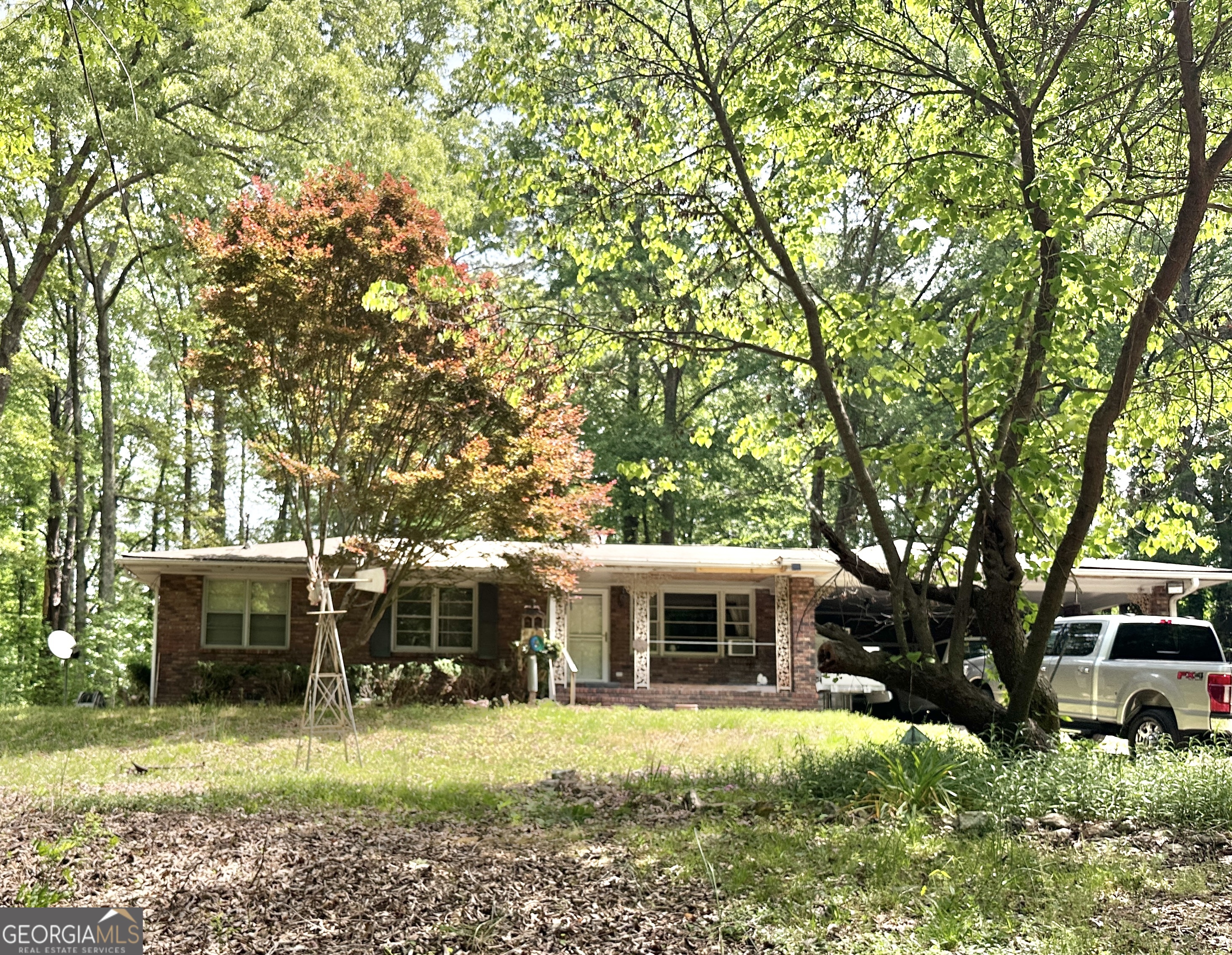 2828 Flat Shoals Road Property Photo 1