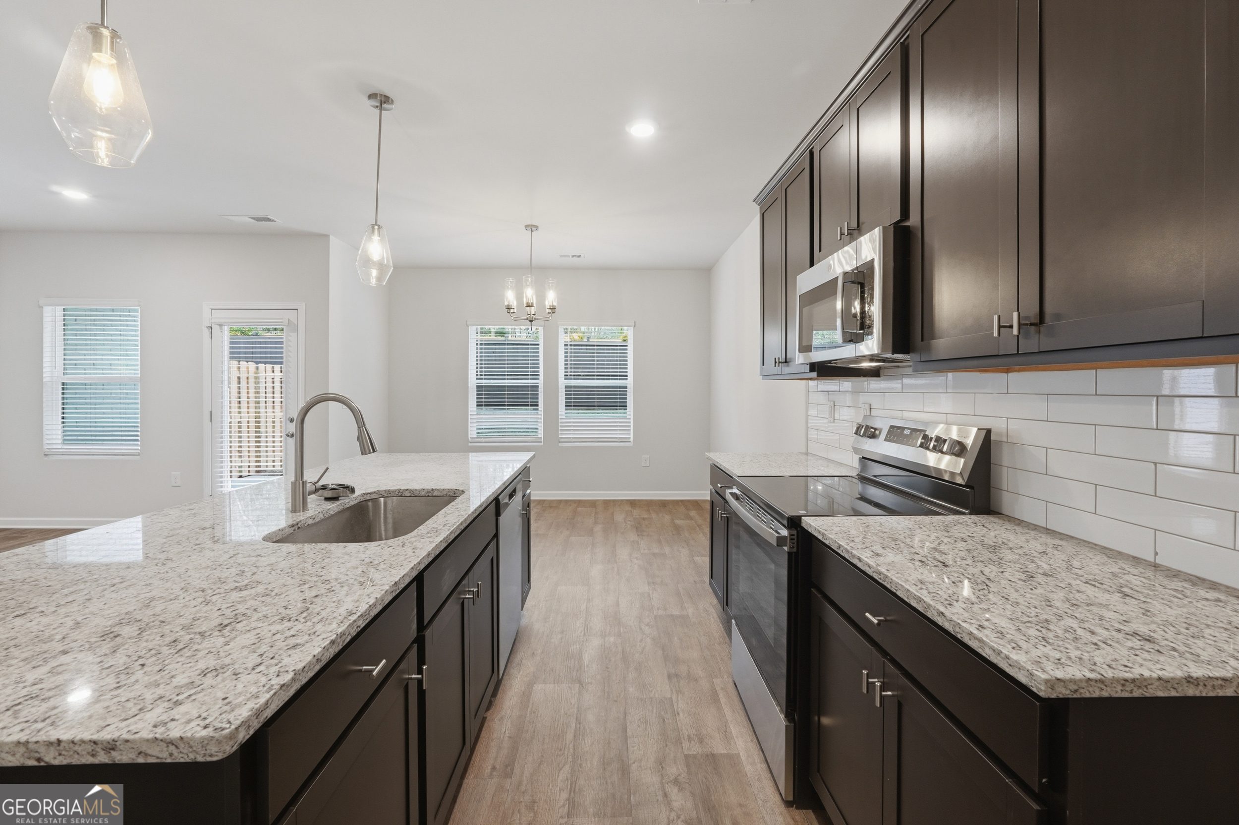 3228 Winding Waters Way Property Photo 8