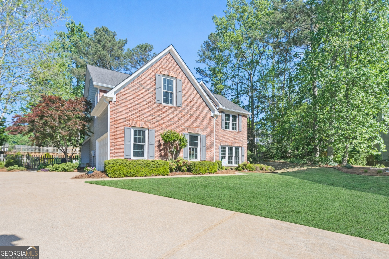 668 Sweetfern Lane Property Photo 2