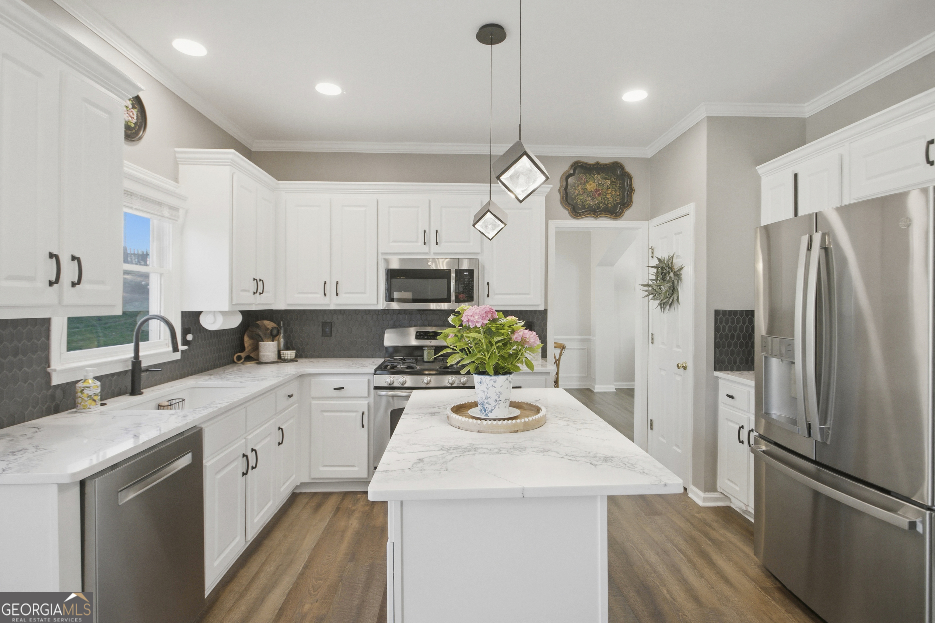 668 Sweetfern Lane Property Photo 11