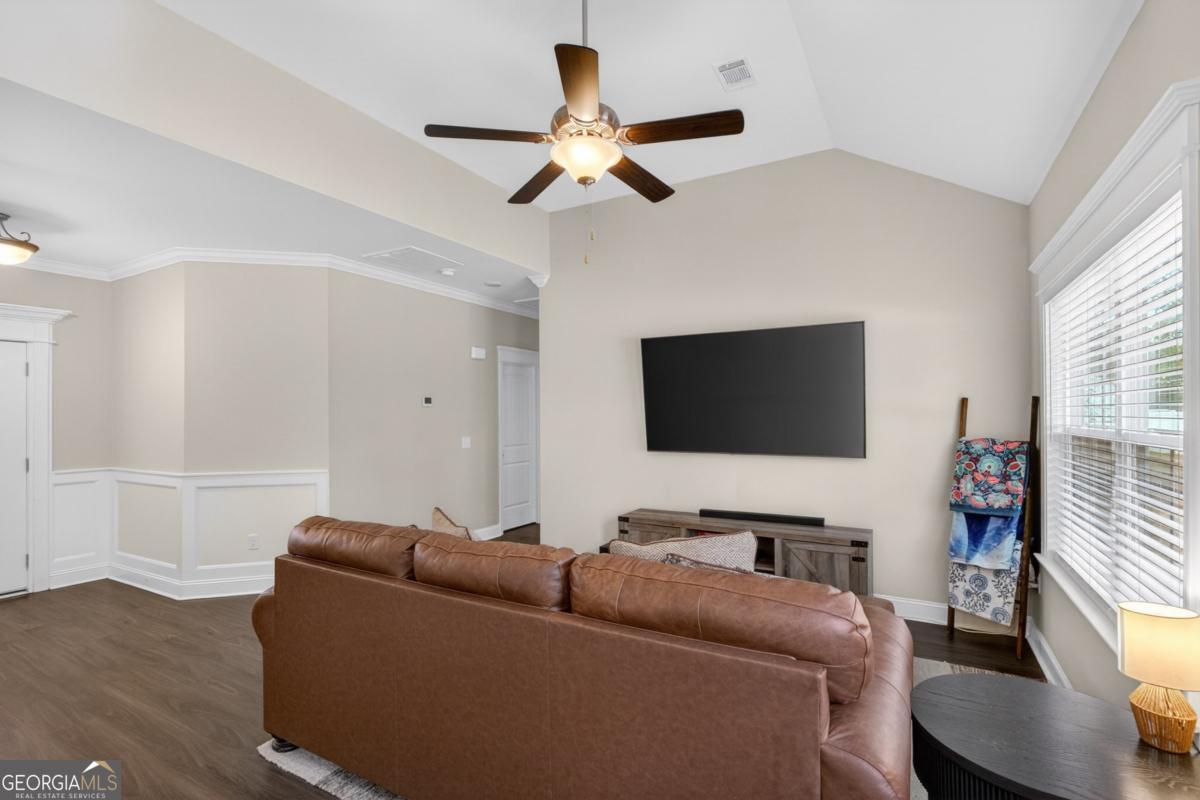 73 Taylor Creek Spur Ne Property Photo 7