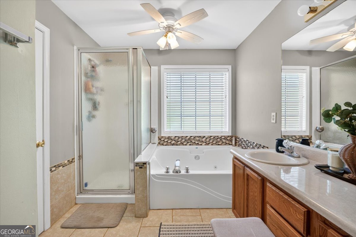 166 Howard Court Property Photo 20