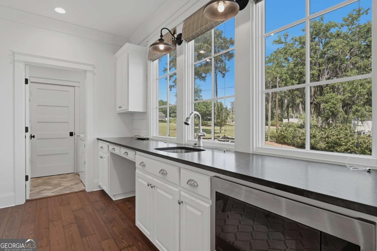 620 Lakeshore Drive Property Photo 31