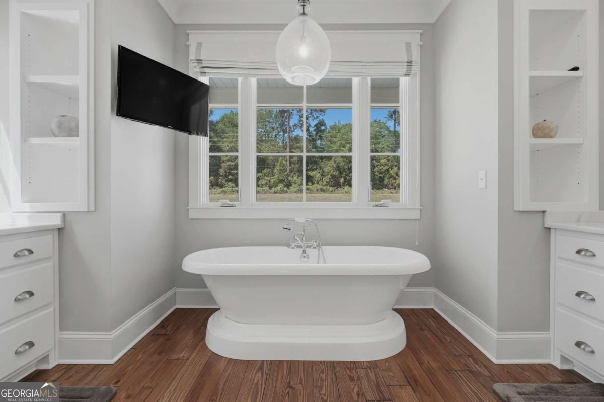 620 Lakeshore Drive Property Photo 38