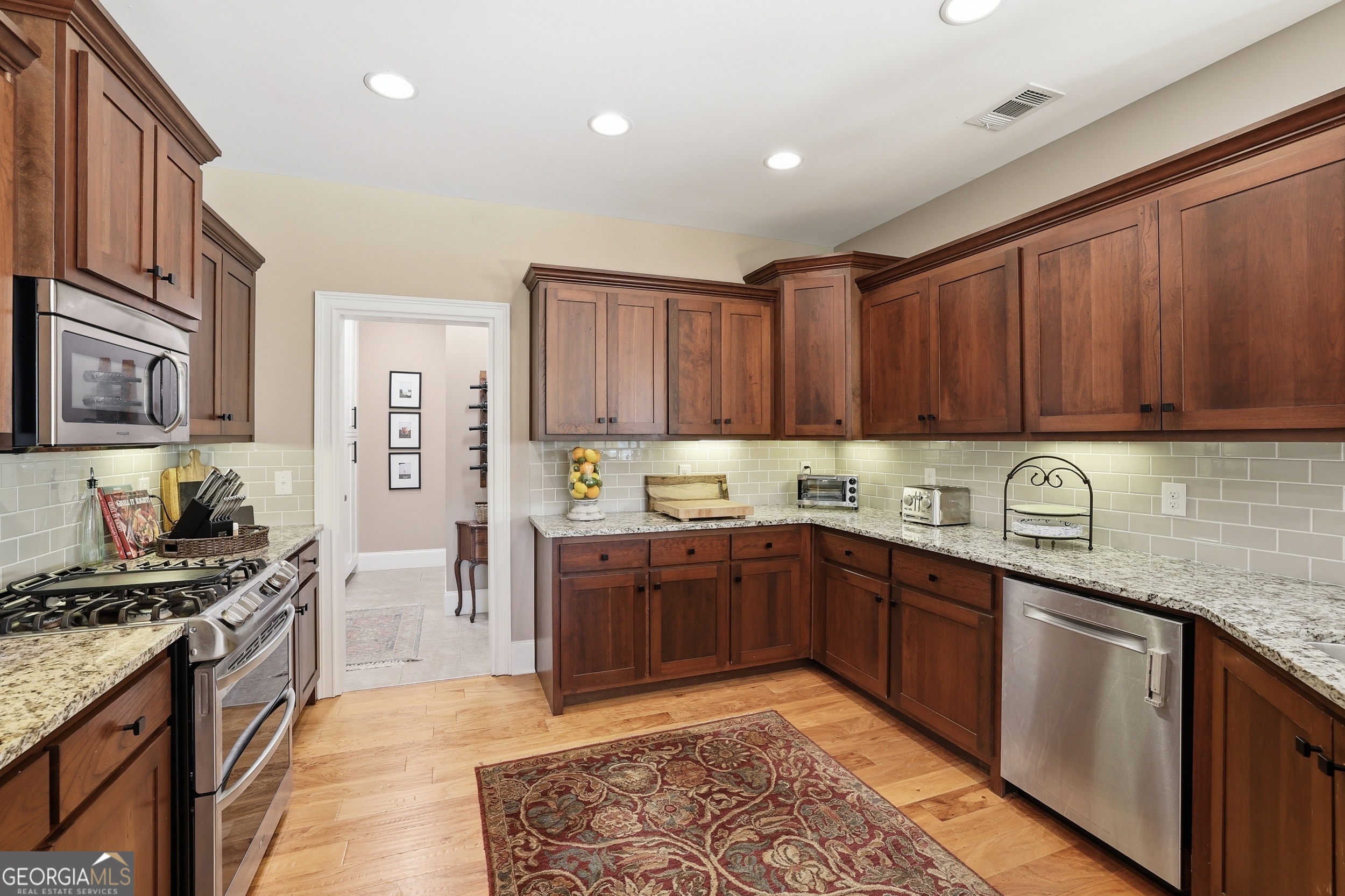 162 Timber Ridge Drive Property Photo 10