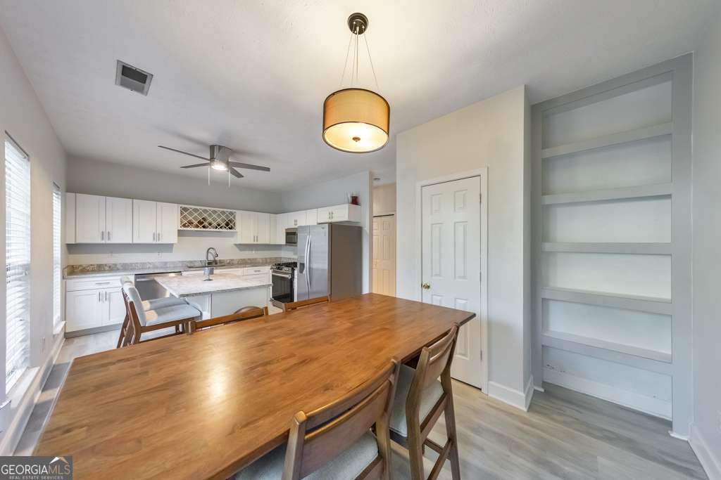2057 Pinnacle Pointe Drive Property Photo 11