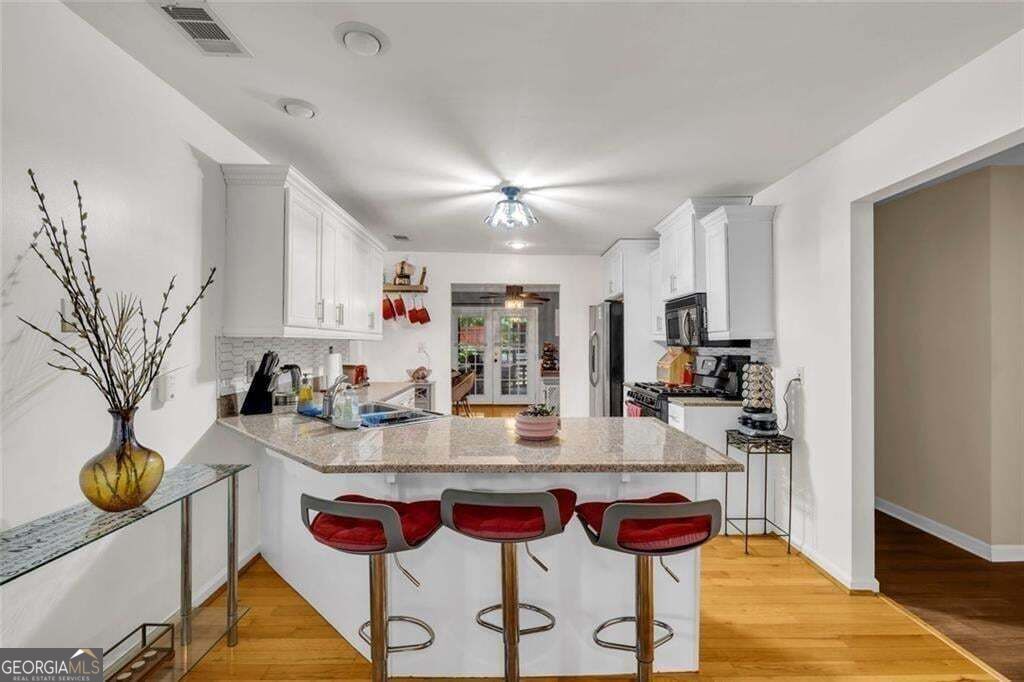 276 Logan Street Property Photo 2