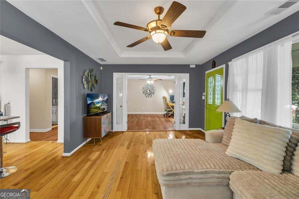 276 Logan Street Property Photo 10