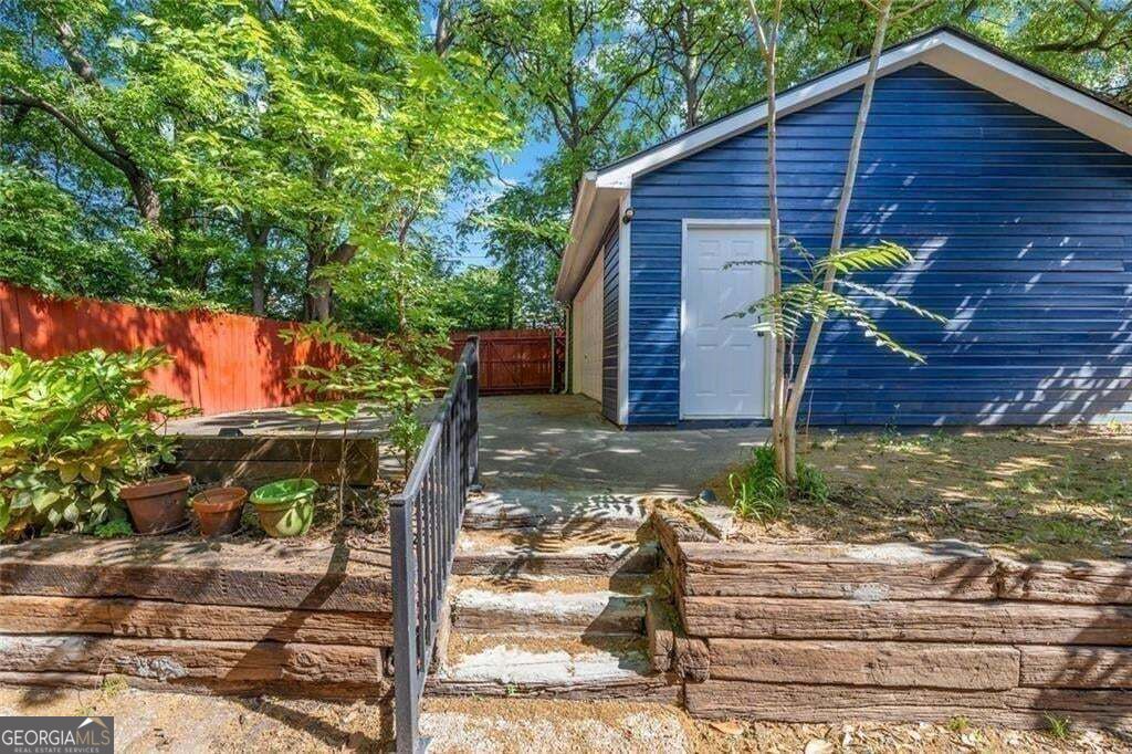 276 Logan Street Property Photo 26