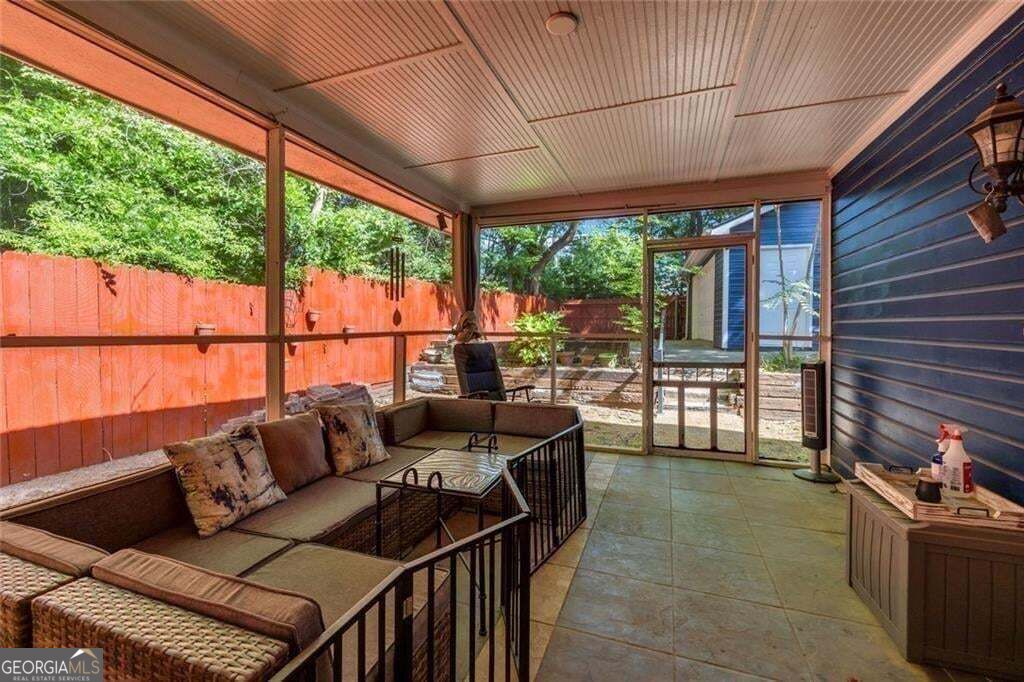 276 Logan Street Property Photo 29