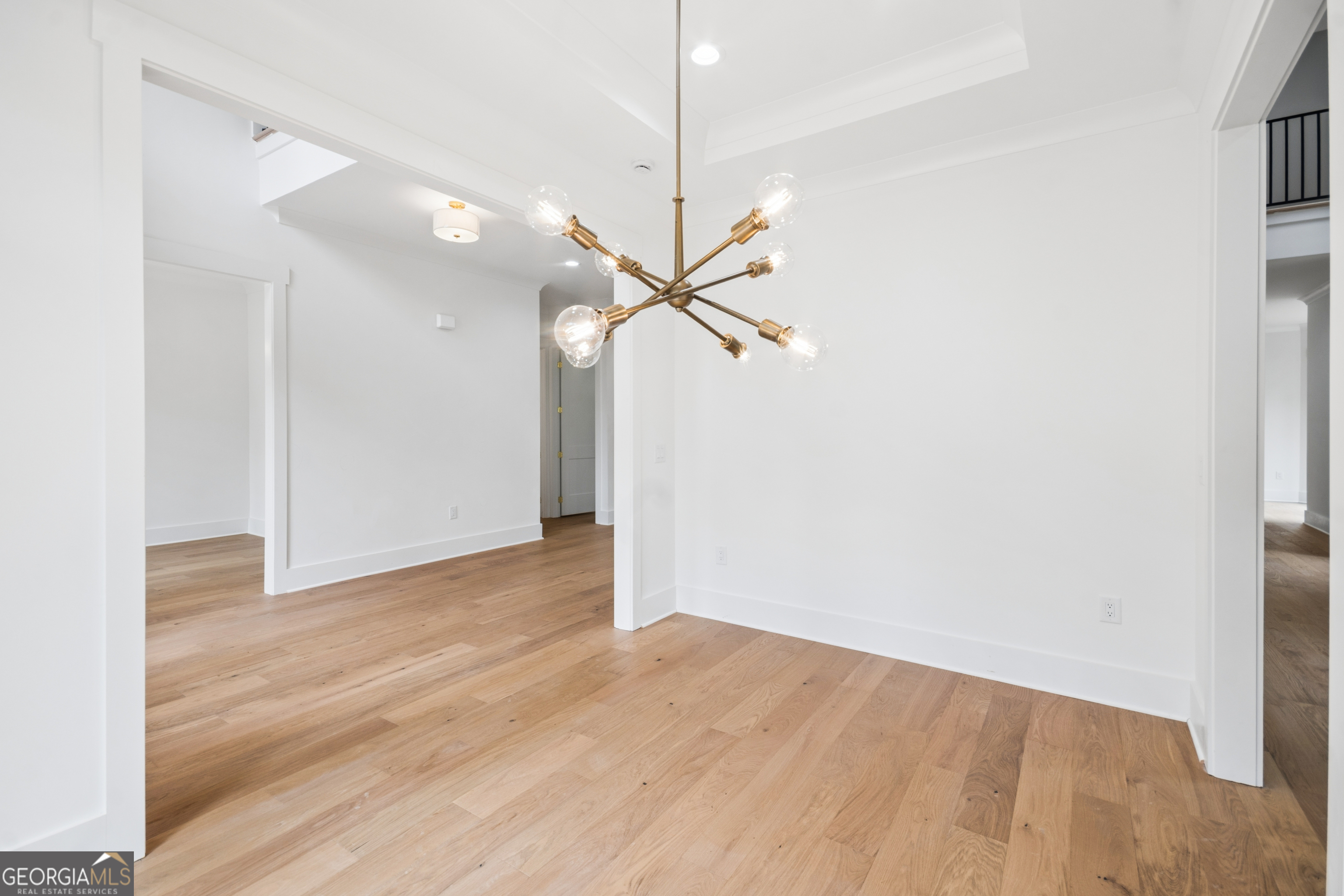 10745 Waters Road Property Photo 8