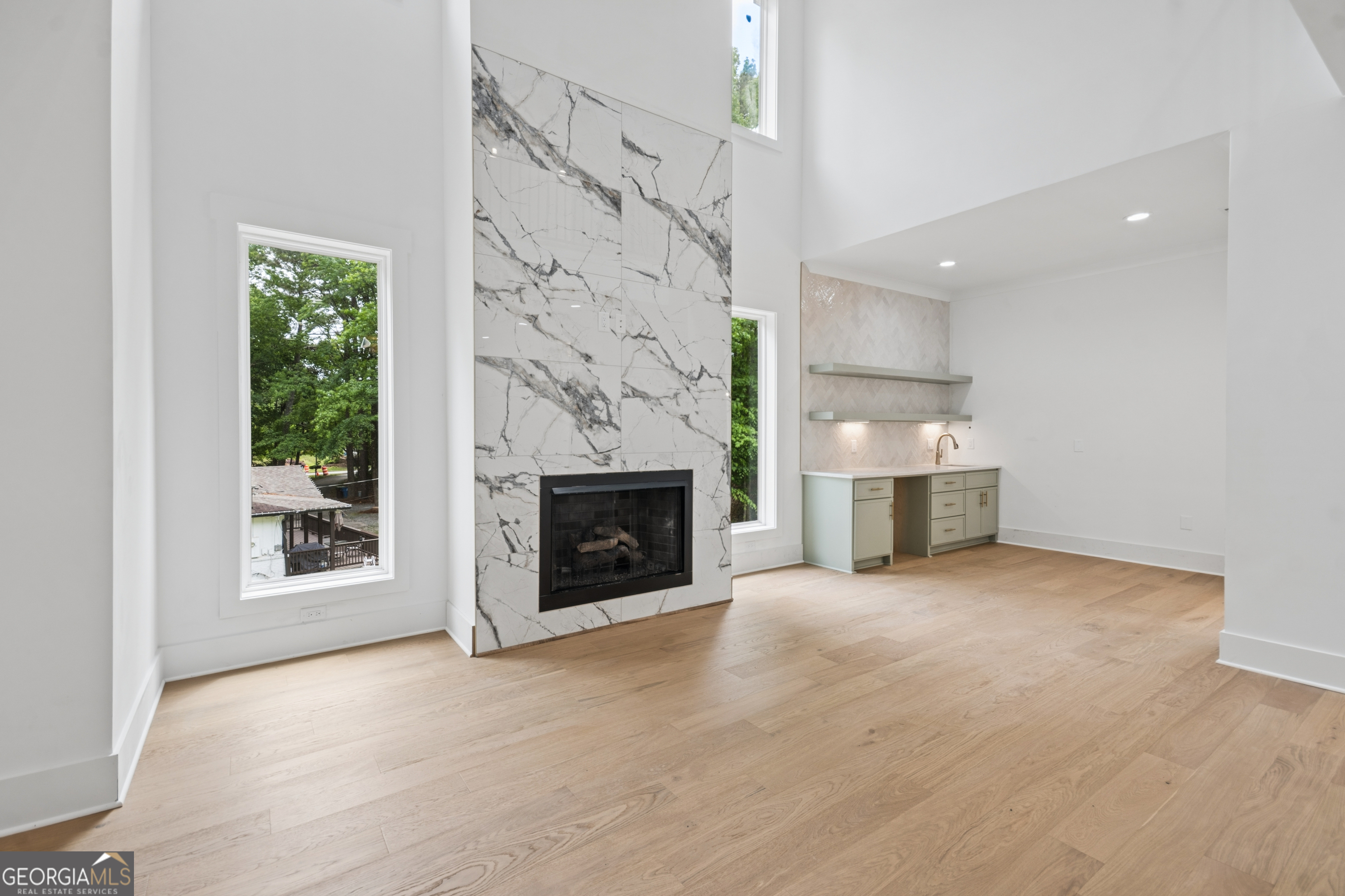 10745 Waters Road Property Photo 11