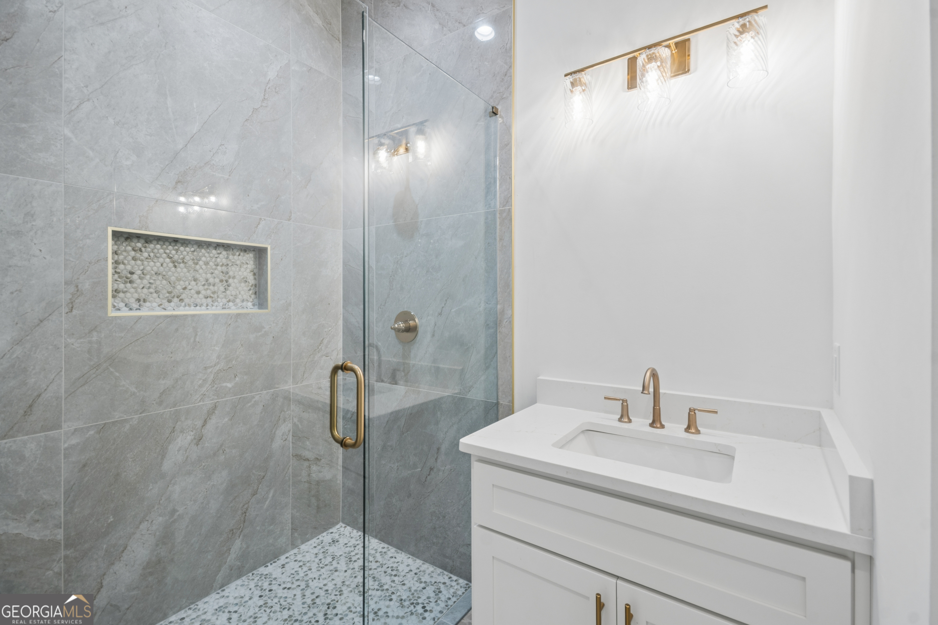 10745 Waters Road Property Photo 21
