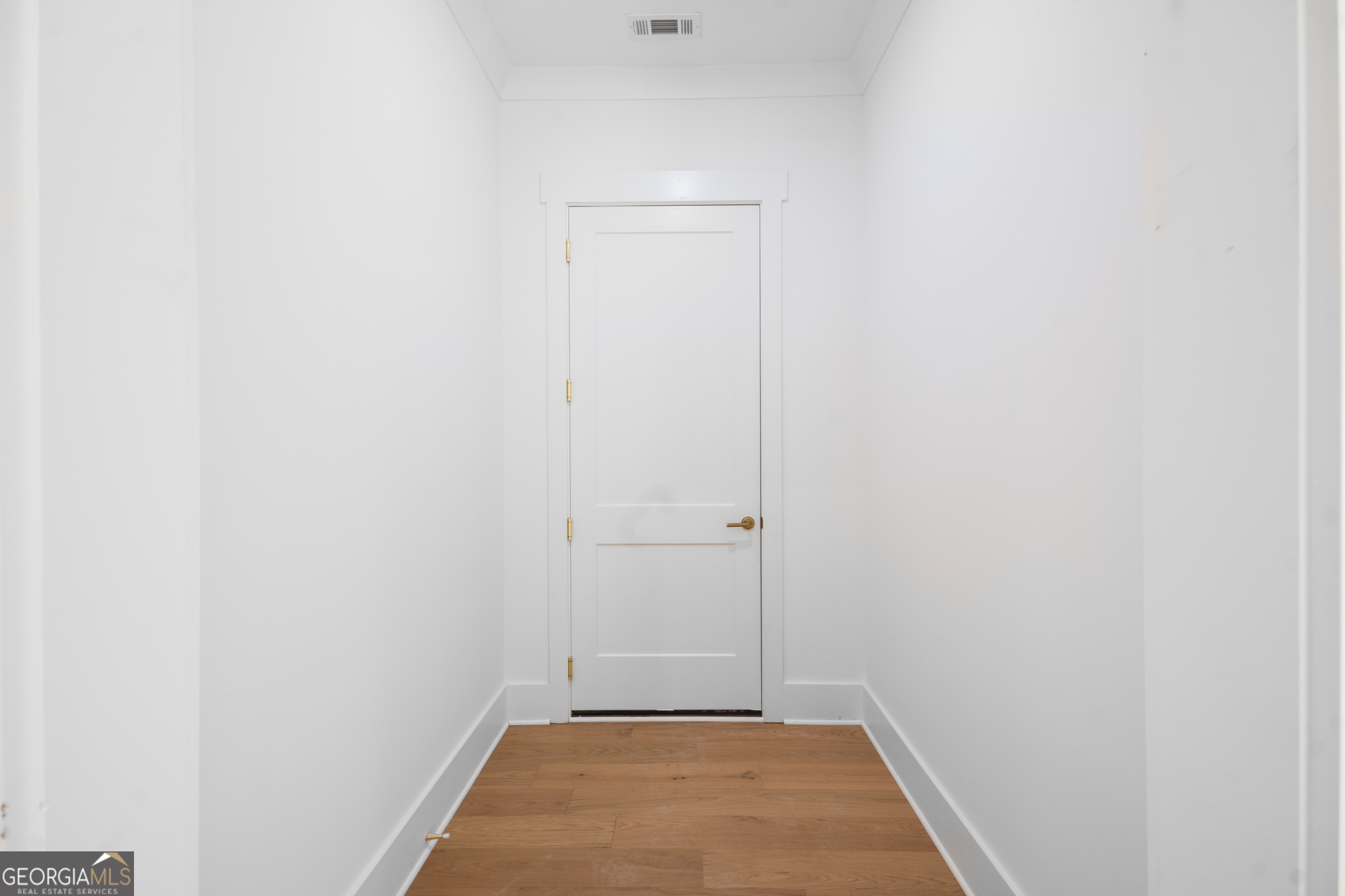 10745 Waters Road Property Photo 24