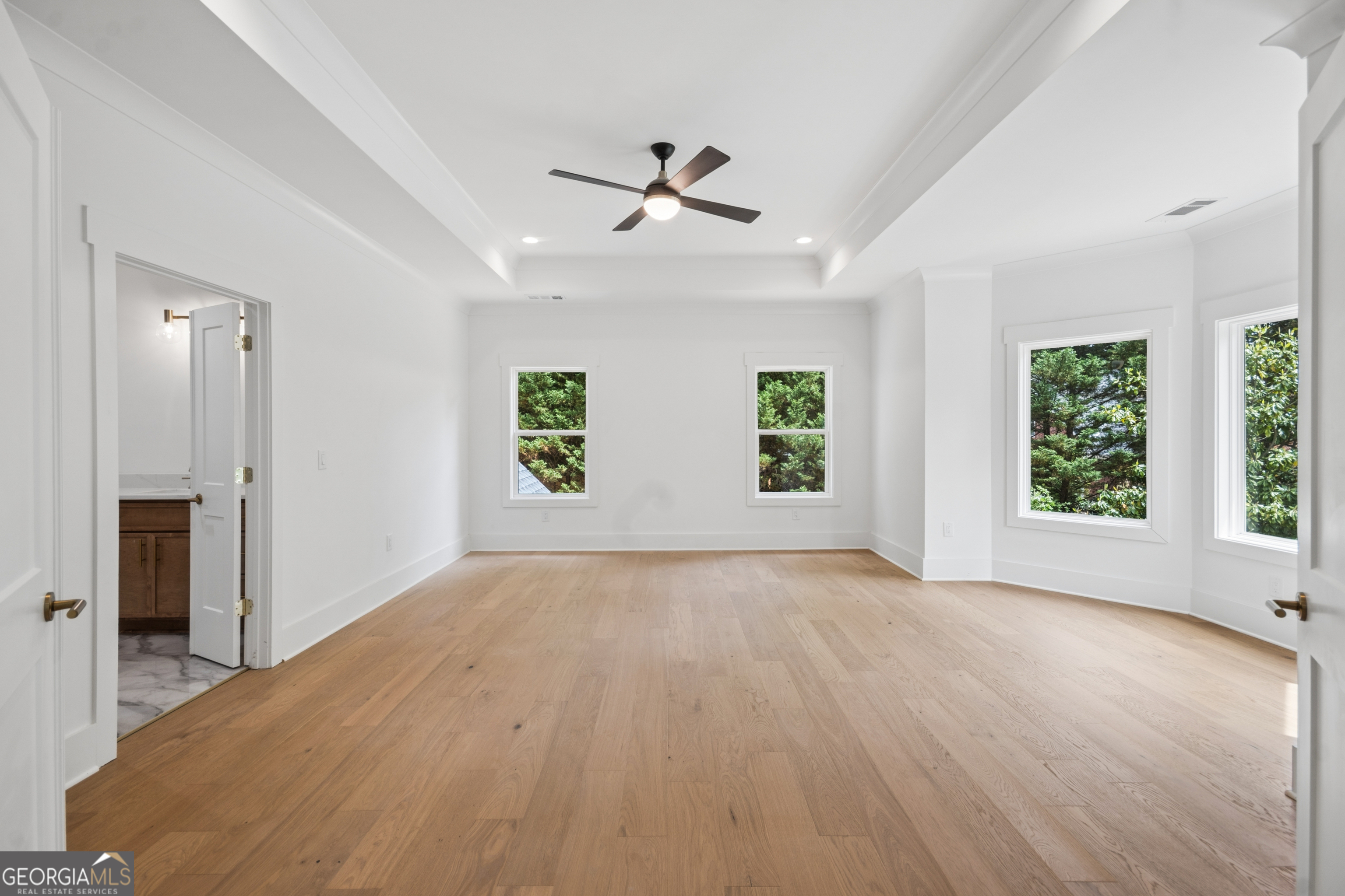 10745 Waters Road Property Photo 25