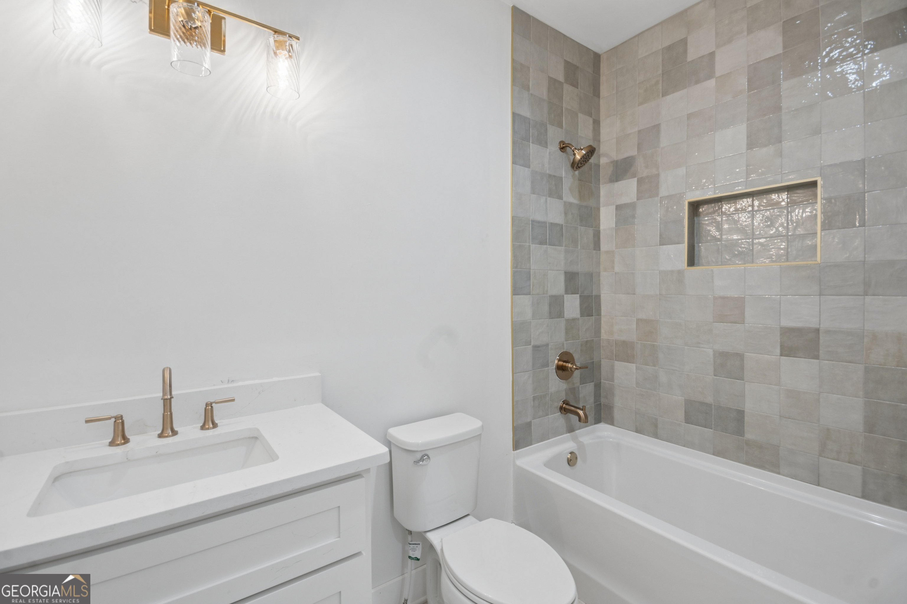 10745 Waters Road Property Photo 40