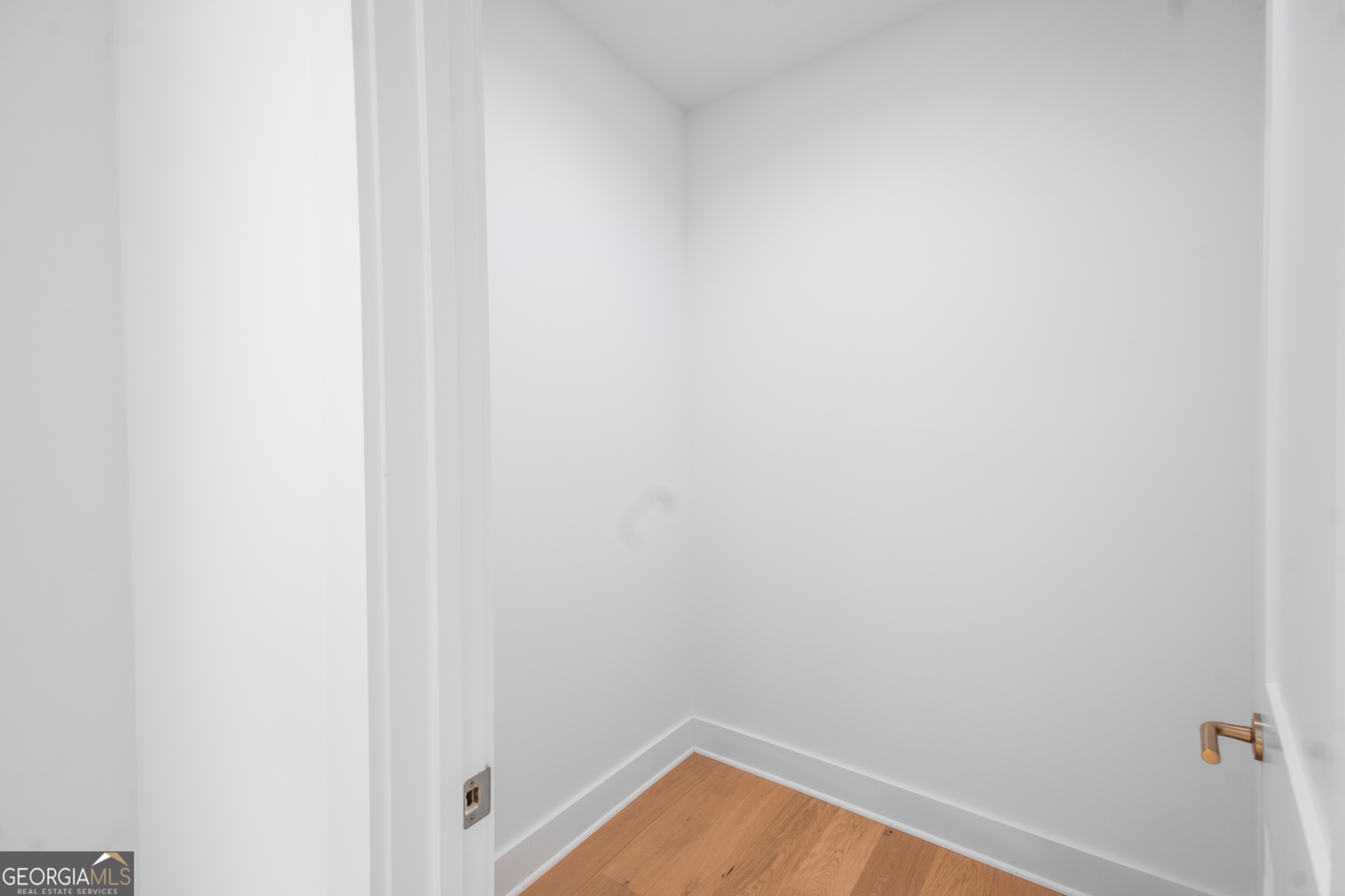 10745 Waters Road Property Photo 45