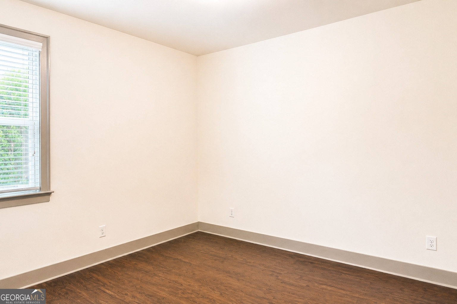 317 Edgewater Drive Property Photo 39