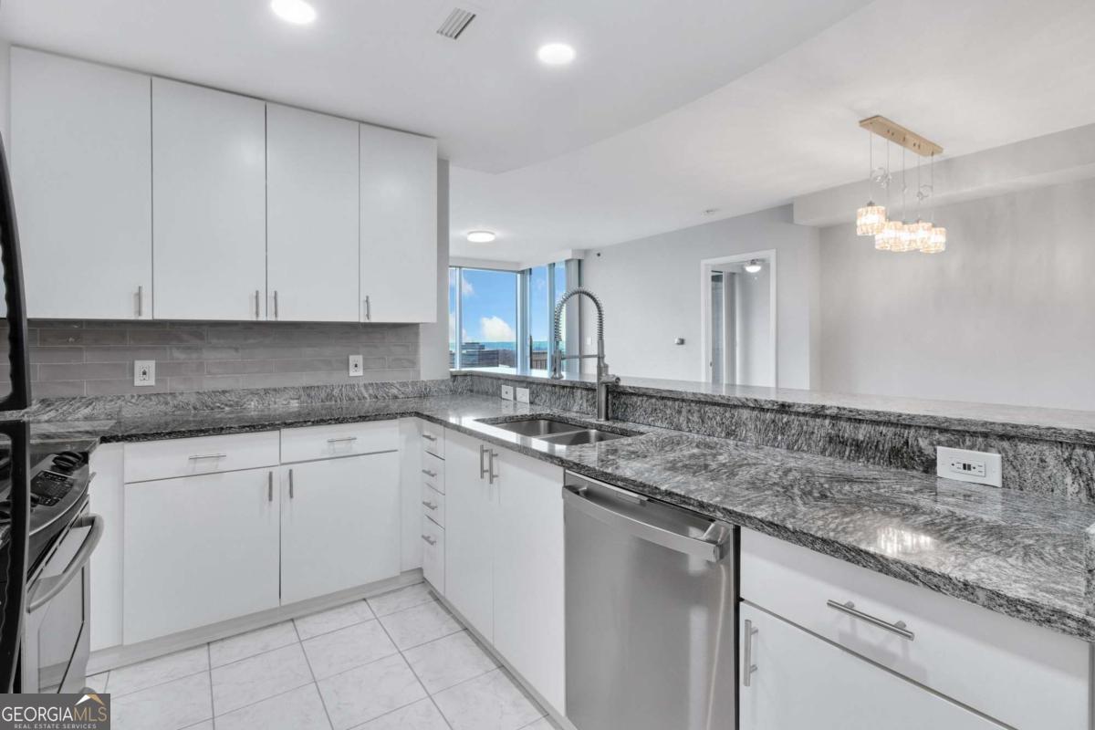 3338 Peachtree Road Ne # 2401 Property Photo 13