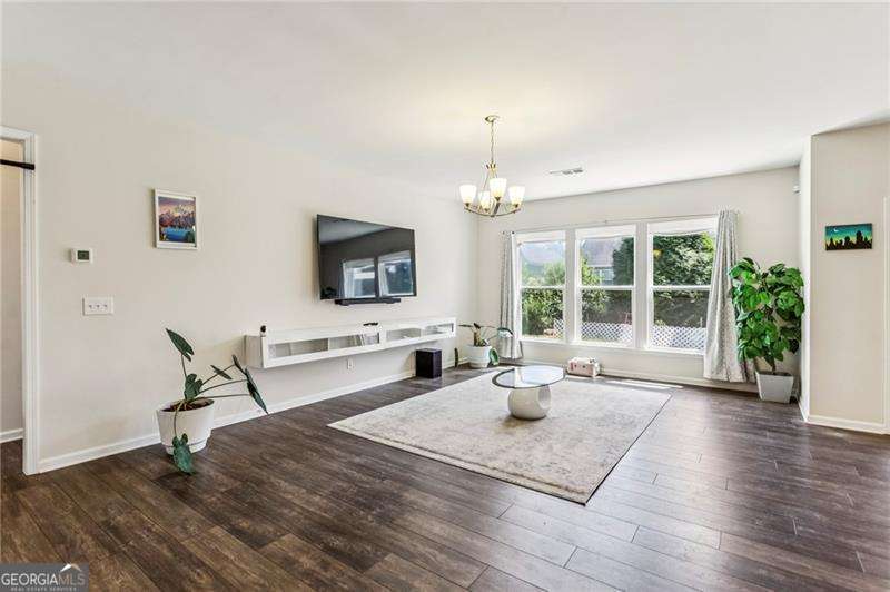 402 Timberleaf Road Property Photo 12