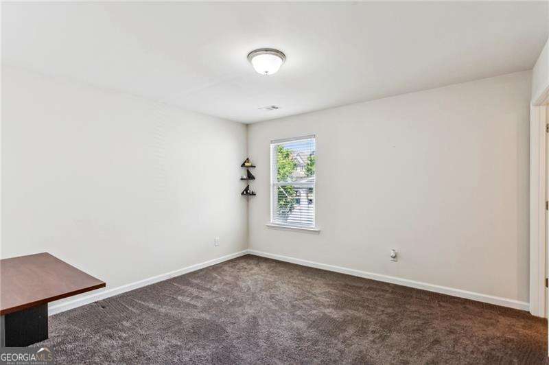 402 Timberleaf Road Property Photo 18