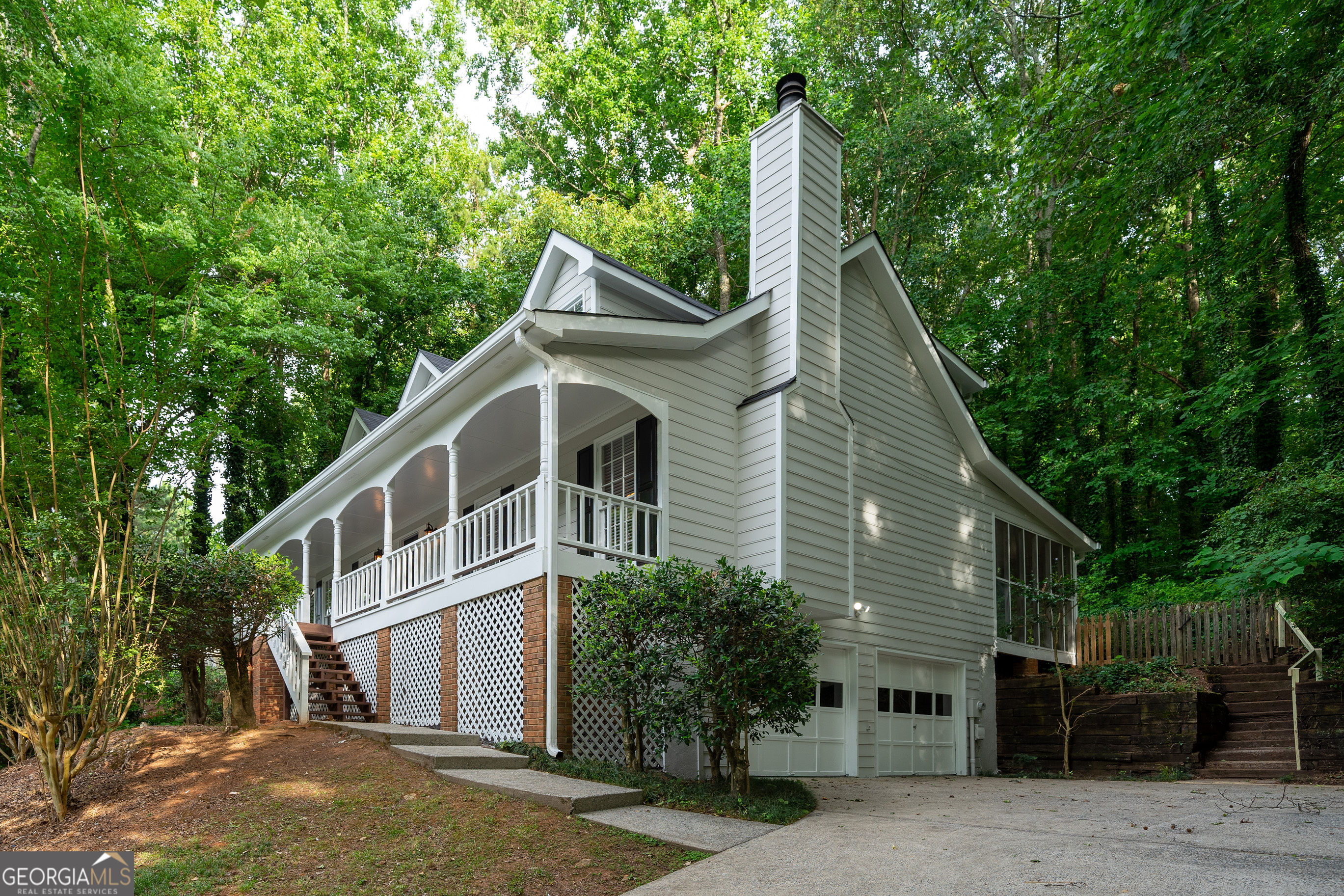 2568 N Arbor Trail Property Photo 2