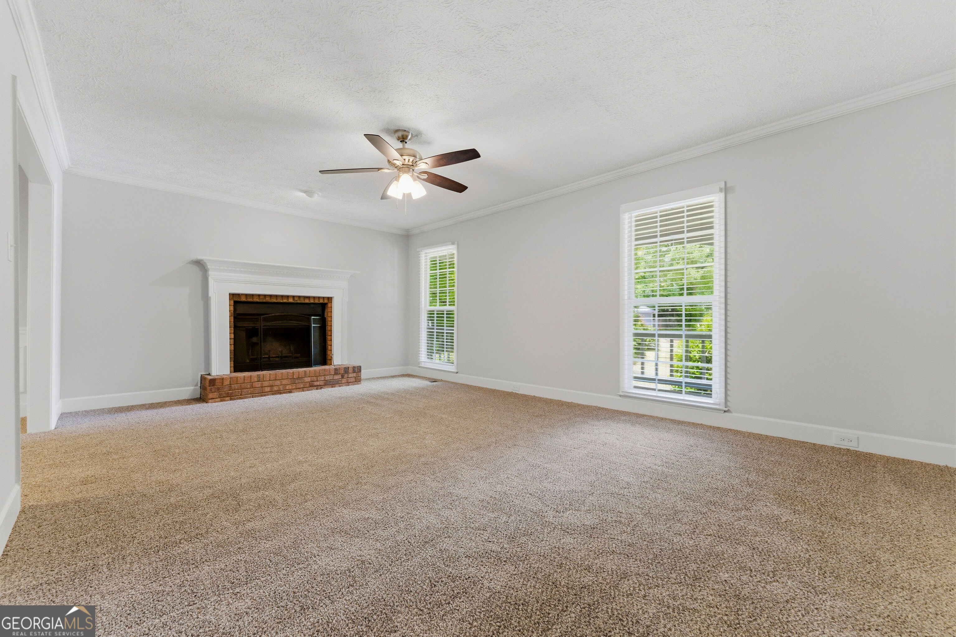 2568 N Arbor Trail Property Photo 4