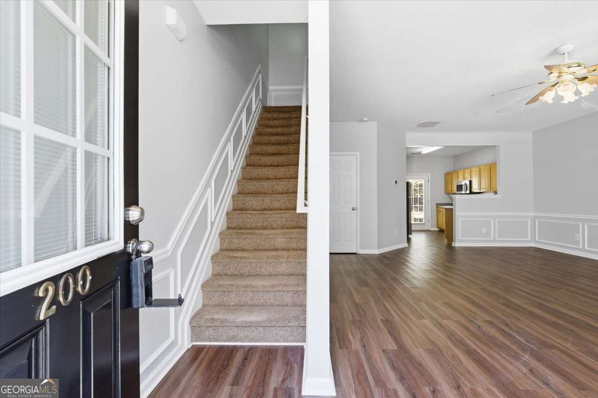 200 Riverstone Commons Circle Property Photo 4