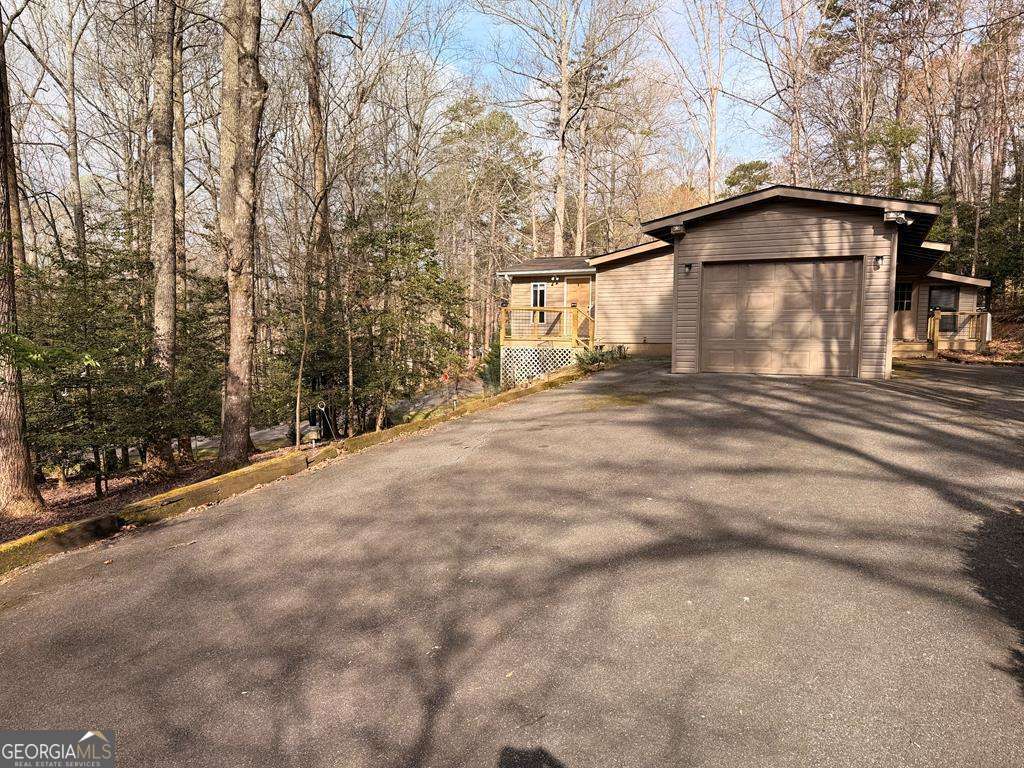 136 Anchorage Drive Property Photo 1