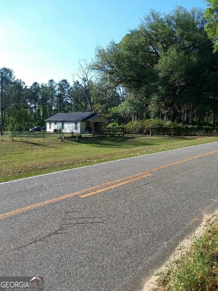 2650 Hadley Ferry Road Property Photo 1