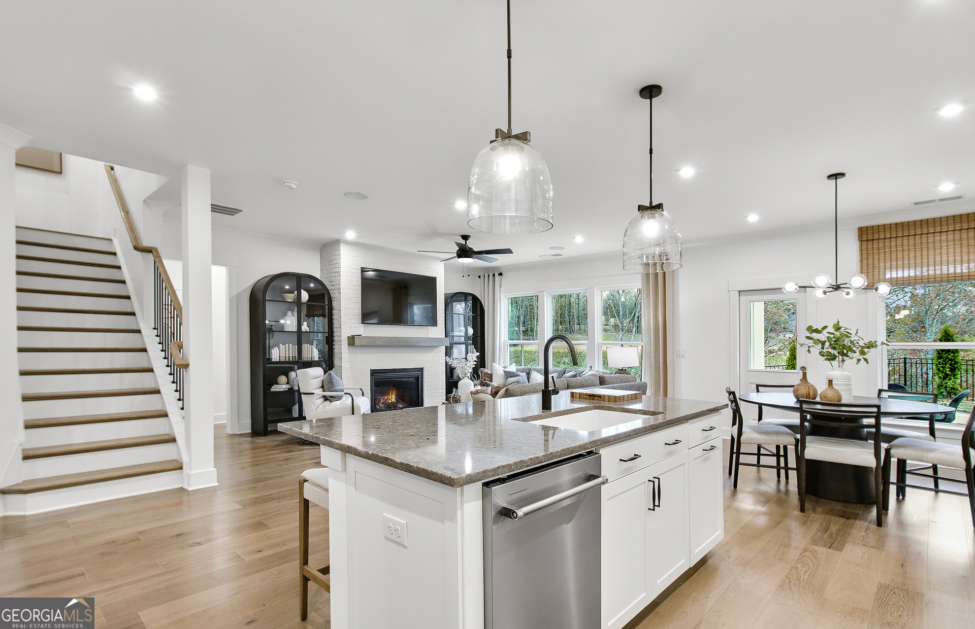 4758 Sunburst Street Property Photo 12