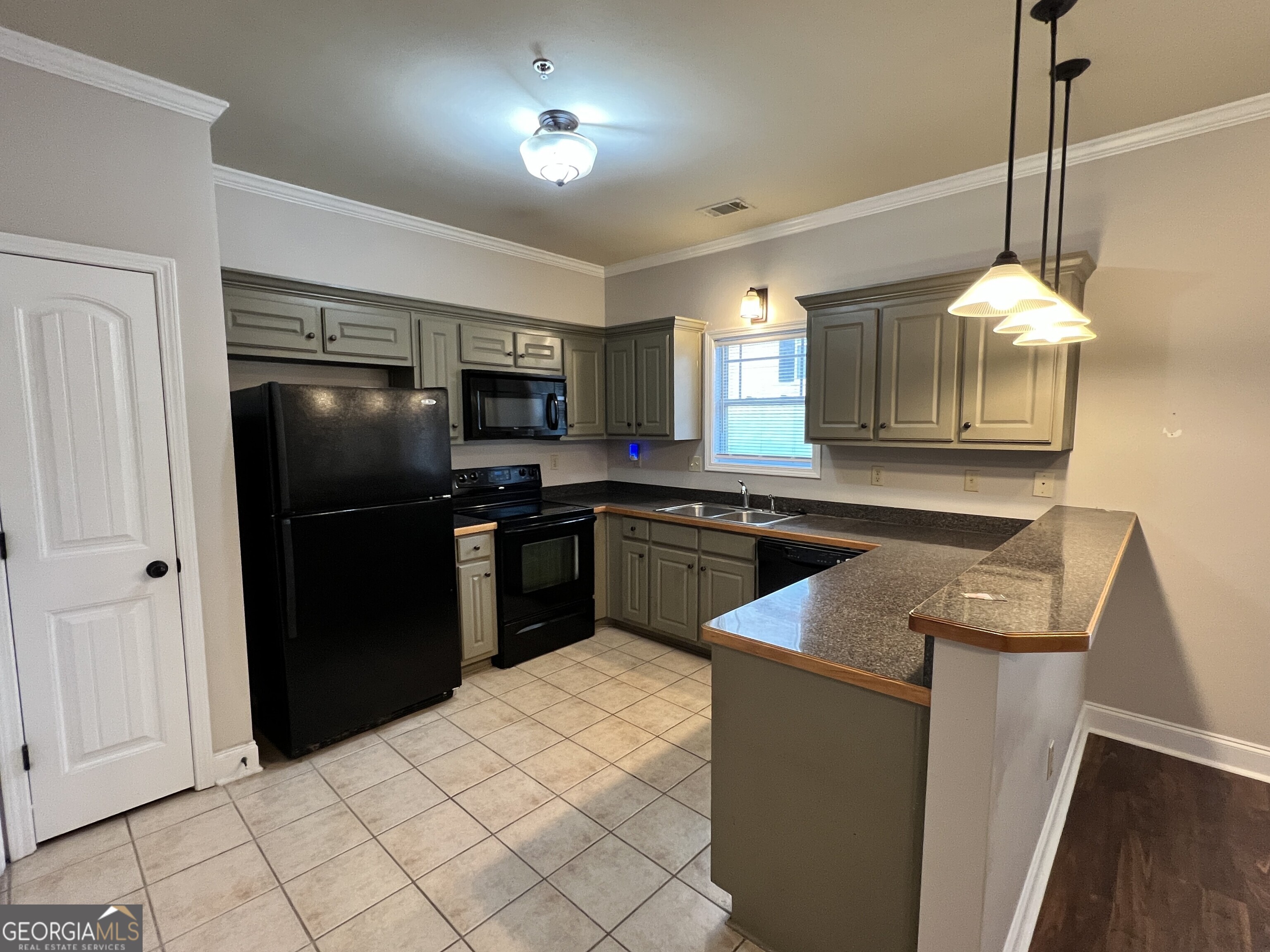 164 Foreman Drive Property Photo 5